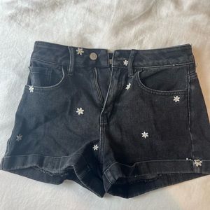 Pacsun black embroidered jean shorts